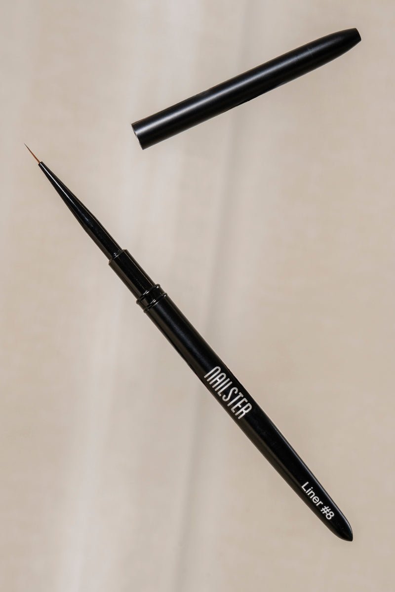 Liner Brush