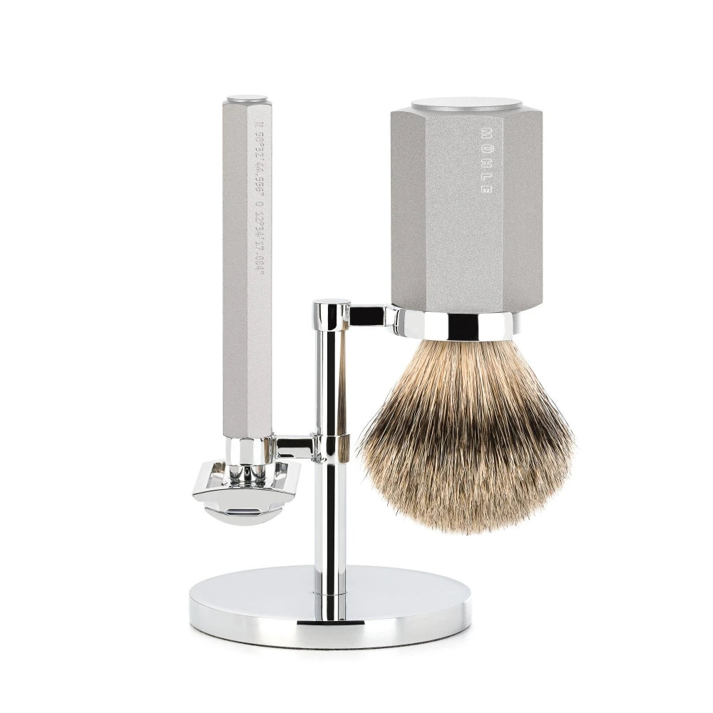 Mühle Shaving Mark Braun Barbersæt Med De-skraber  Silvertip Barberkost Og Holder  Hexagon  Sølv Aluminum