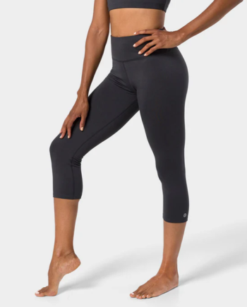 Manduka  Quot Dhara Quot  Capri Leggings  Phantom  Str