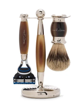 Truefitt   Hill Barbersæt Med Fusion Skraber  Grævlingebørste Og Holder  Edwardian  Faux Horn