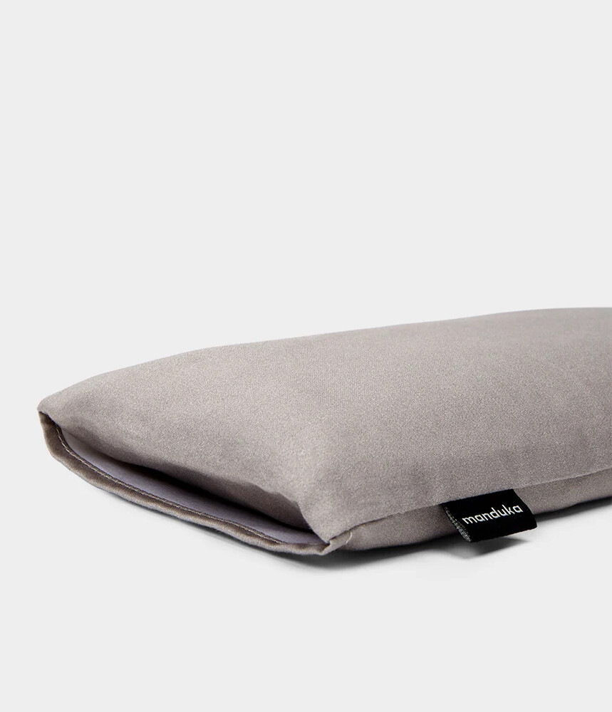 Manduka øjenpude  Sand